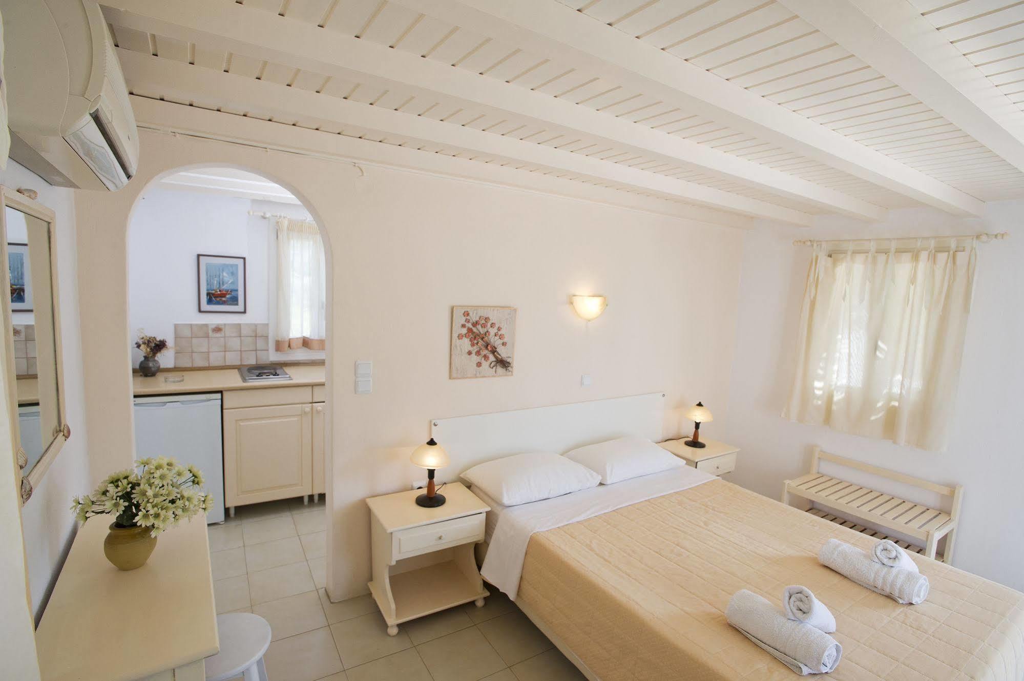Margarita Aparthotel 3*